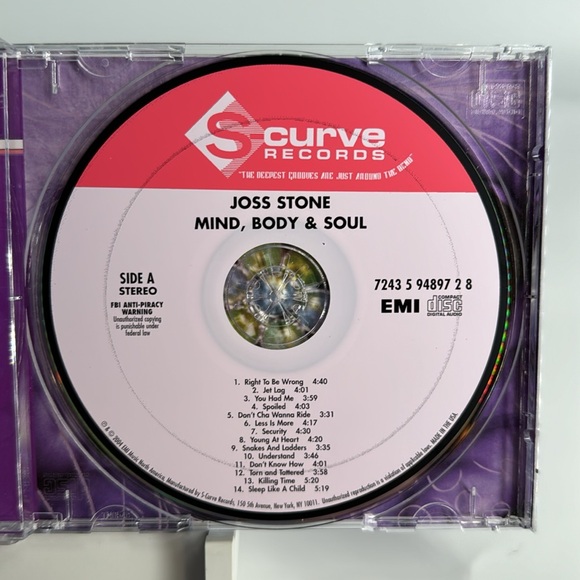 Joss Stone - Mind, Body & Soul. 2004 - Picture 4 of 5